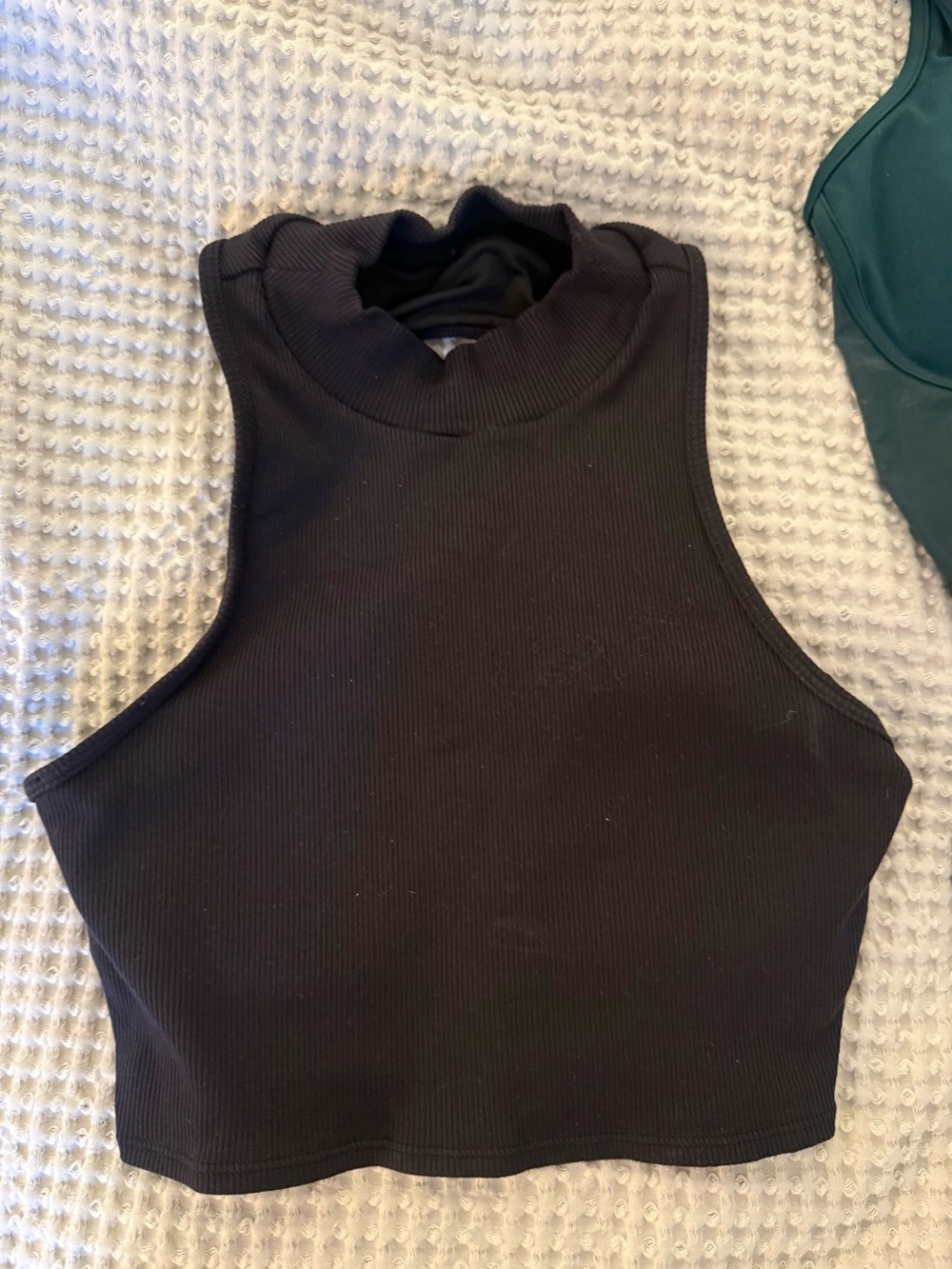 Alo Black Ribbed Mock-Neck Crop Tank Top - Women's
